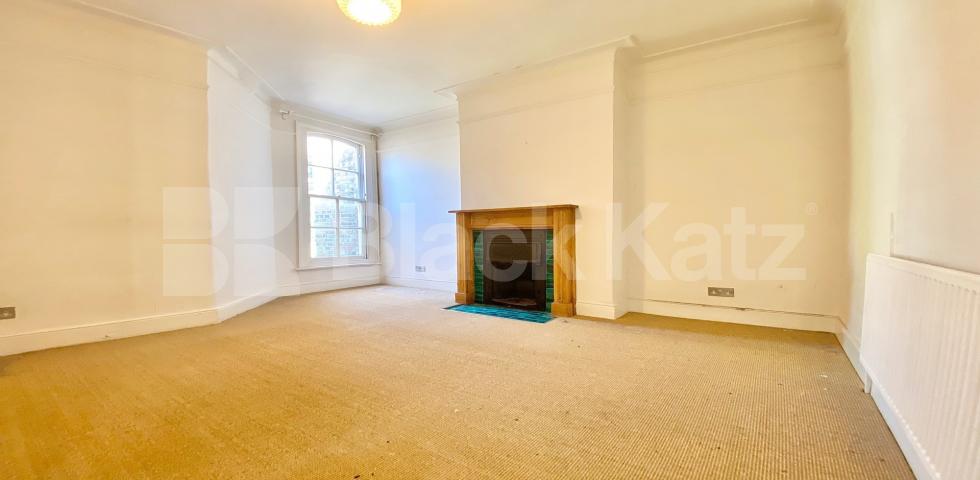 			VIRTUAL TOUR AVAILABLE!, 2 Bedroom, 1 bath, 1 reception Flat			 Barnard Hill, Muswell Hill